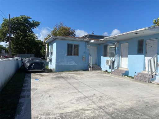 130 NW 16th Ave # 3, Miami FL 33125