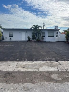 354 E 50th St, Hialeah FL 33013