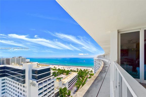 100 Lincoln Rd, Miami Beach FL 33139