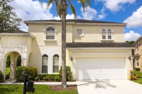 640 Tupelo Cir. # 640, Davenport FL 33897