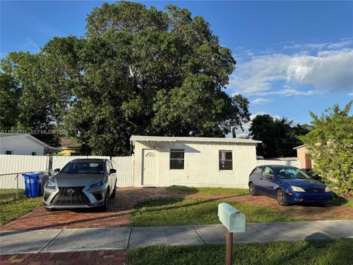 2507 NW 4th Ct, Pompano Beach FL 33069