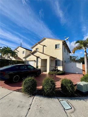 13765 SW 160th Ter, Miami FL 33177