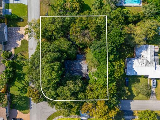 11550 SW 108th Ct, Miami FL 33176