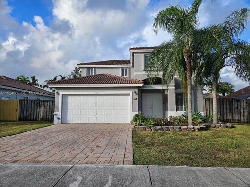 15447 SW 151st St, Miami FL 33196