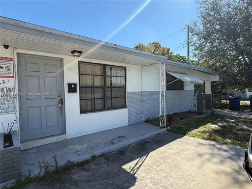 521 SW 9th St # 1, Hallandale Beach FL 33009