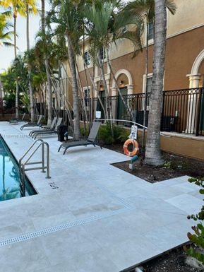 2891 NE 185th St # 1006, Aventura FL 33180