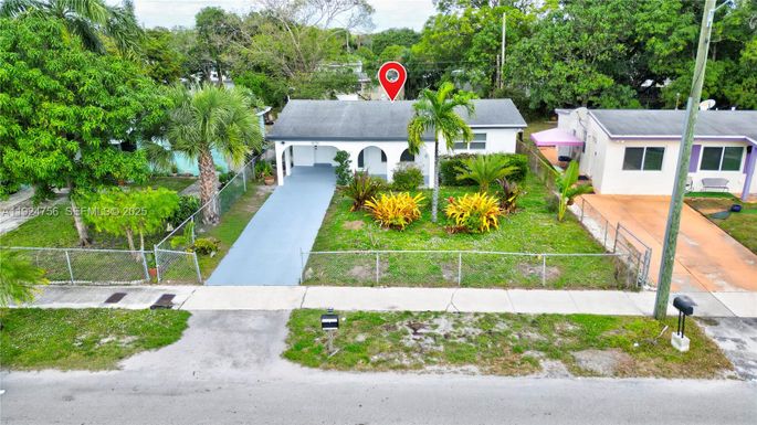 1035 NW 11th Ct, Fort Lauderdale FL 33311