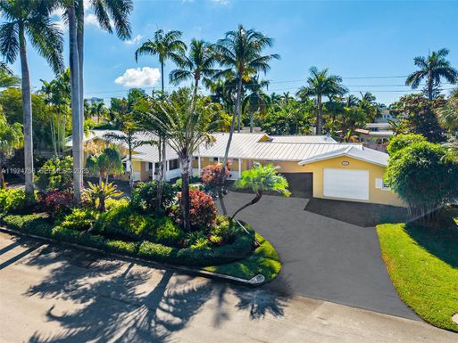 1030 Adams St, Hollywood FL 33019