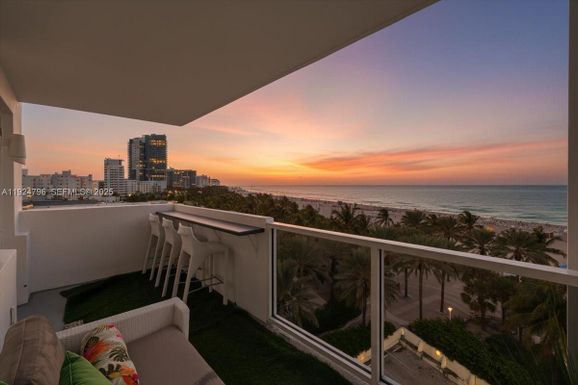 100 Lincoln Road # 747, Miami Beach FL 33139