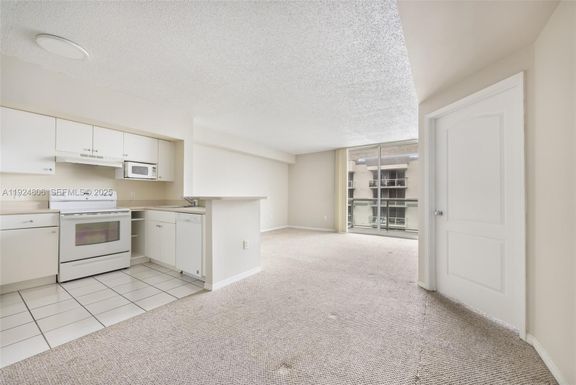 5085 NW 7th St, Miami FL 33126