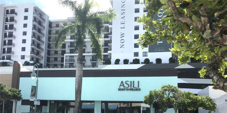 2014 Harrison St, Hollywood FL 33020