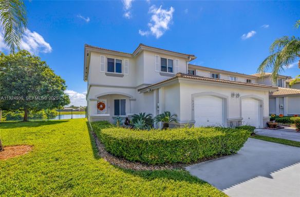 16236 SW 75th St, Miami FL 33193