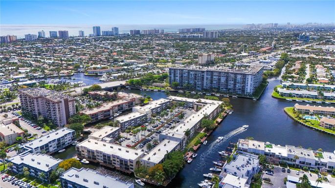 777 S Federal Hwy # 305E, Pompano Beach FL 33062