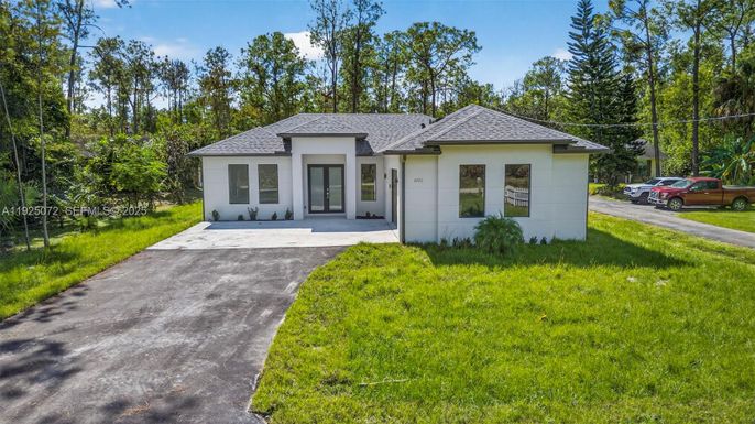 4282 2ND AVE SE, Naples FL 34117