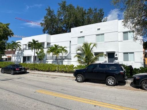 837 SW 8th Ave # 837, Miami FL 33130