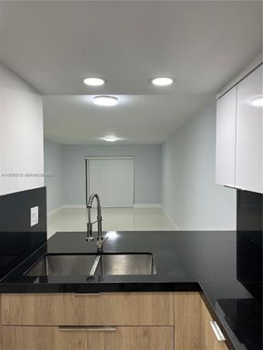 9917 W Okeechobee RD # 203, Hialeah FL 33016