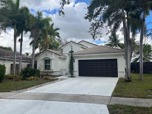 2473 NW 191st Ave, Pembroke Pines FL 33029