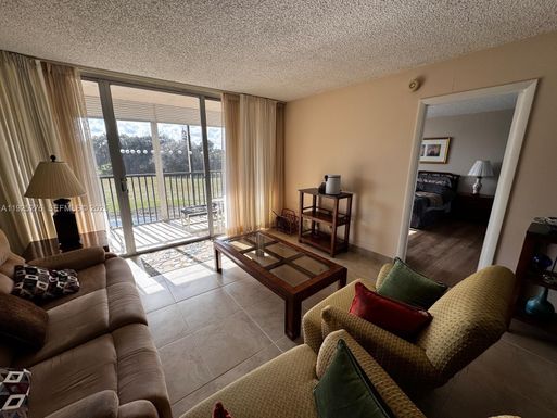 3671 Environ Blvd # 369, Lauderhill FL 33319