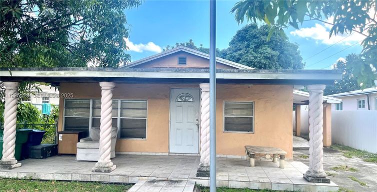 3630 NW 98th St, Miami FL 33147