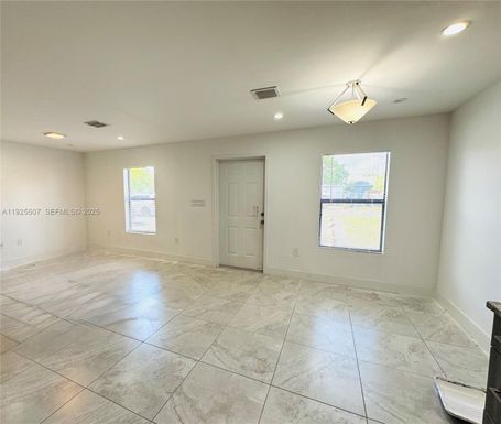 605 NW 3rd, Hallandale Beach FL 33009