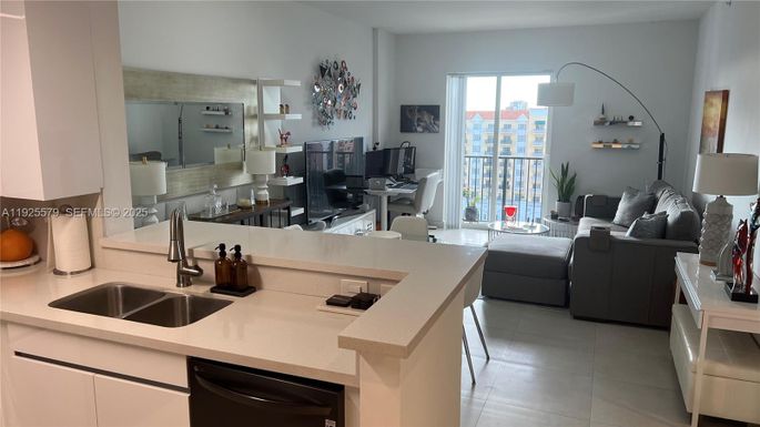 10 Aragon Ave # 1019, Coral Gables FL 33134