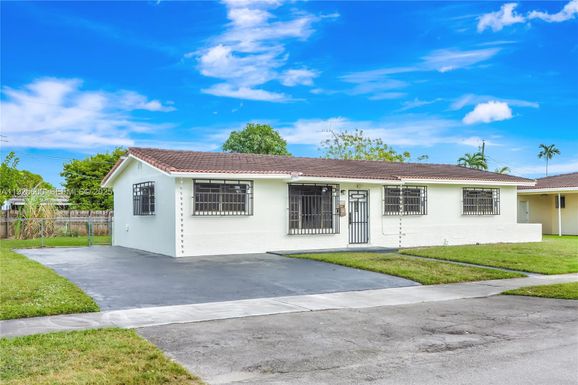 3225 SW 94th Ave, Miami FL 33165