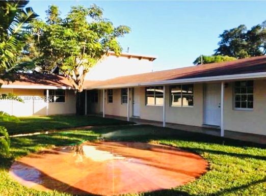 1800 Miami Rd # 4, Fort Lauderdale FL 33316