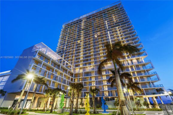 2000 Metropica Way # 1004, Sunrise FL 33323