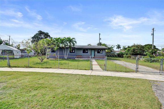 28640 SW 146th Ave, Homestead FL 33033