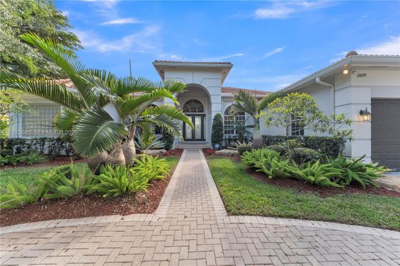 13890 SW 41st St, Davie FL 33330