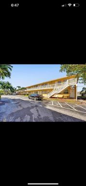 4050 NE 12th Ter # 1, Oakland Park FL 33334