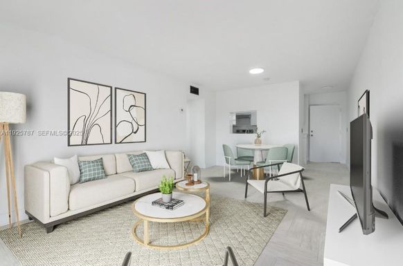 12215 W Dixie Hwy # 306, North Miami FL 33161