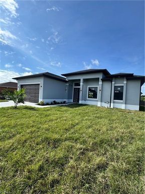 54 Tena Ave S, Lehigh Acres FL 33976