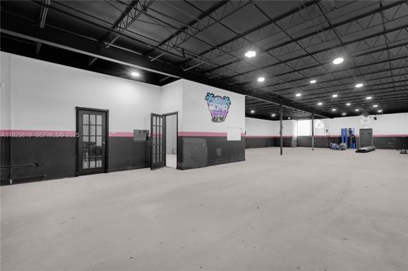 4725 E 10th Ave, Hialeah FL 33013