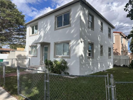 1701 NW 34th Ave # 1, Miami FL 33125