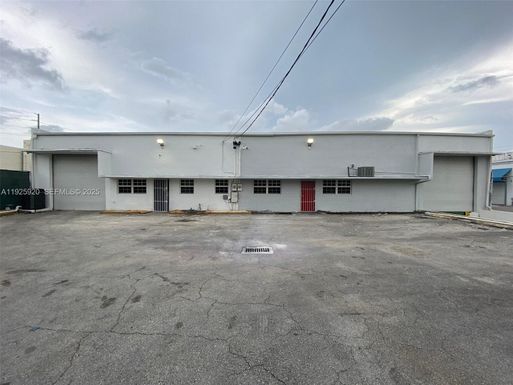 2175 NW 26th Ave, Miami FL 33142