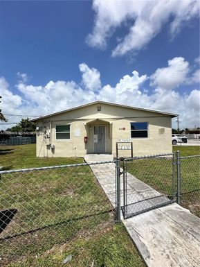 912 NW 9th Ave # 8, Hallandale Beach FL 33009