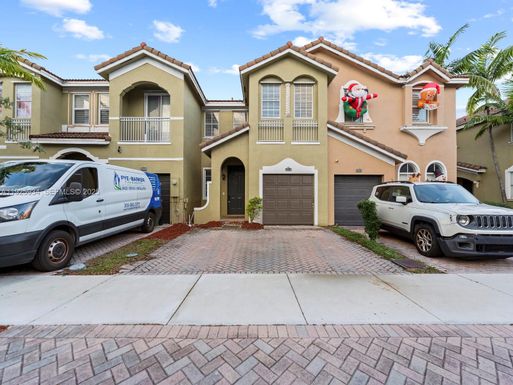 2512 SE 15th Ct, Homestead FL 33035