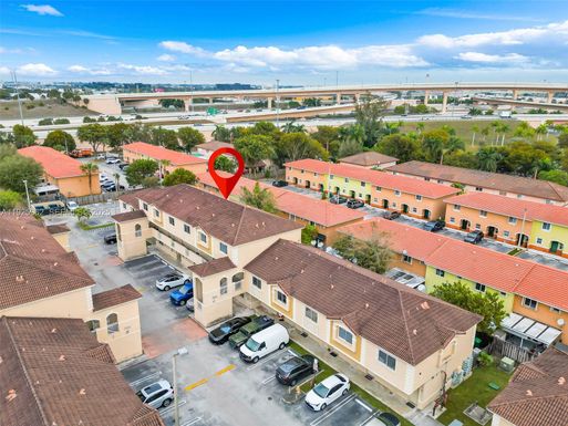 7995 NW 8th St # 114, Miami FL 33126