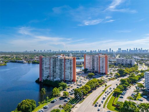 1301 NE Miami Gardens Dr # 1523W, Miami FL 33179
