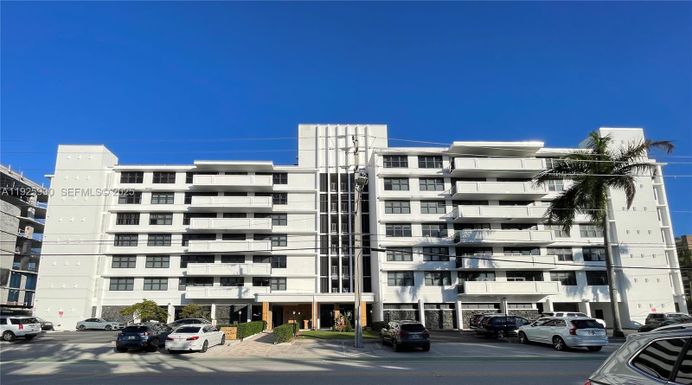 10101 E Bay Harbor Dr # 402, Bay Harbor Islands FL 33154