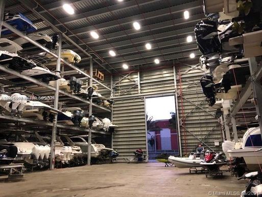 400 Sunny Isles Blvd DD217, Sunny Isles Beach FL 33160