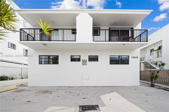 7915 Harding Ave # 1, Miami Beach FL 33141