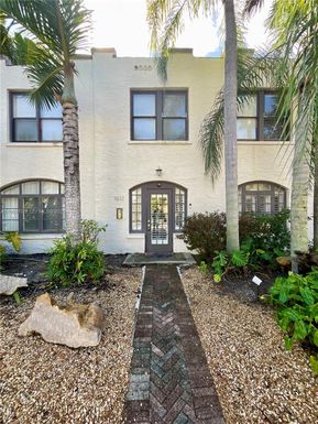 1612 NE 2nd Ct # 1612, Fort Lauderdale FL 33301