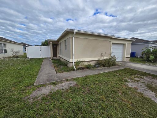 4876 30th Ave, Vero Beach FL 32967