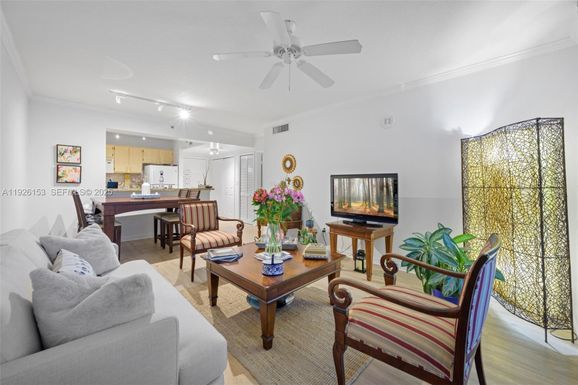 2665 SW 37th Ave # 202, Miami FL 33133