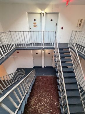 7250 SW 94th Pl # B8, Miami FL 33173