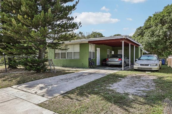 16440 NW 23rd Ct, Miami Gardens FL 33054