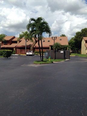 405 SE 14th St # 405, Dania Beach FL 33004