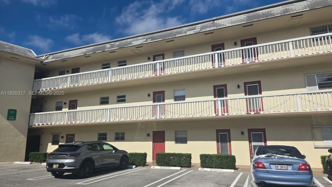 4441 NW 16th St # J108, Lauderhill FL 33313